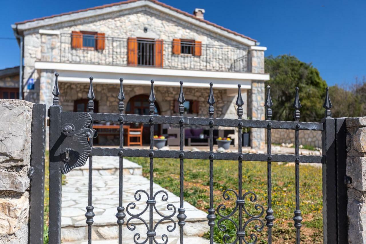 Villa Korina Pinezici  Exterior photo